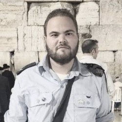 ליאור