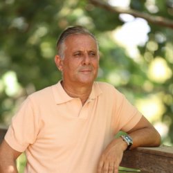 מוטי בי