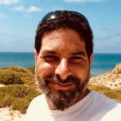 נירו